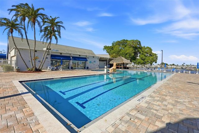 7263 MOUNT ESSEX DRIVE NE 509, St Petersburg, FL 33702