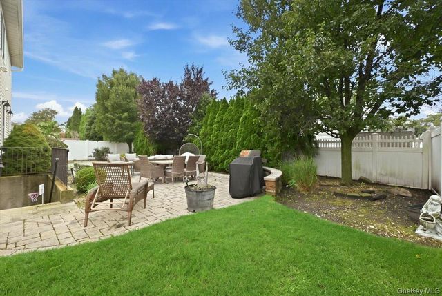 151 Monroe Street, Massapequa Park, NY 11762