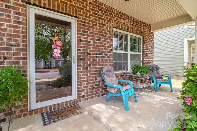 1710 Yellow Daisy Drive, Matthews, NC 28104