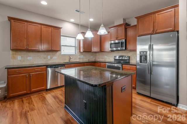 1710 Yellow Daisy Drive, Matthews, NC 28104