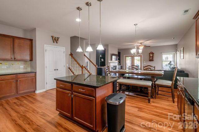 1710 Yellow Daisy Drive, Matthews, NC 28104