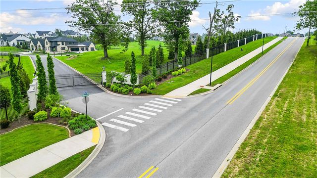 4815 Southgate Estates Circle, Rogers, AR 72758