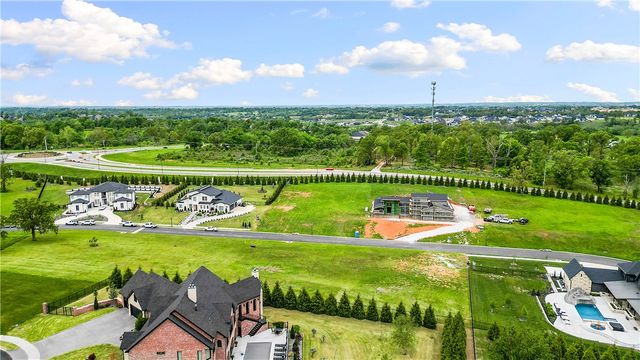 4815 Southgate Estates Circle, Rogers, AR 72758