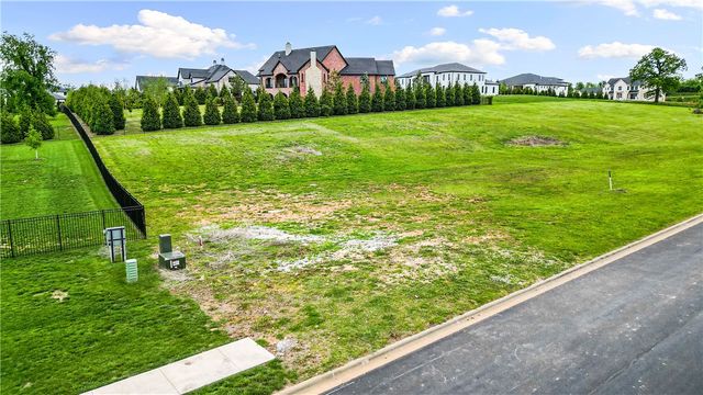 4815 Southgate Estates Circle, Rogers, AR 72758