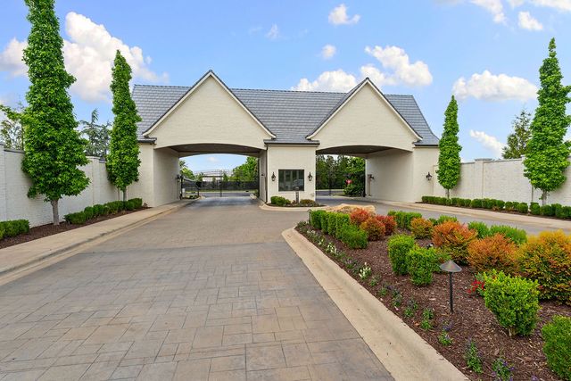 4815 Southgate Estates Circle, Rogers, AR 72758