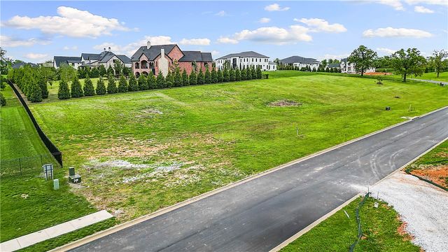 4815 Southgate Estates Circle, Rogers, AR 72758