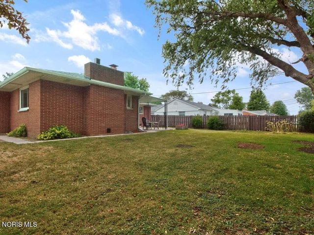 2917 Shoreland Avenue, Toledo, OH 43611