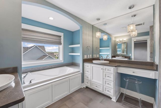 14271 Mckenna Road NW, Prior Lake, MN 55372