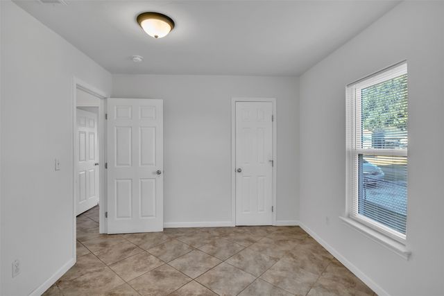 5417 Como Drive, Fort Worth, TX 76107