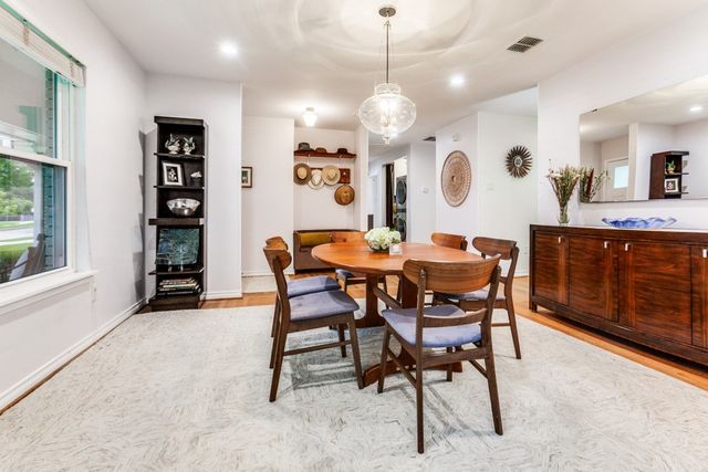 6221 Berryhill Street, Dallas, TX 75231
