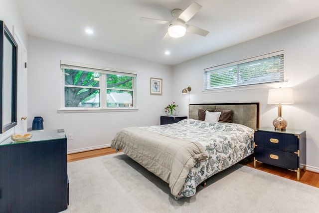 6221 Berryhill Street, Dallas, TX 75231