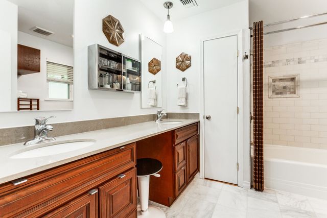 6221 Berryhill Street, Dallas, TX 75231