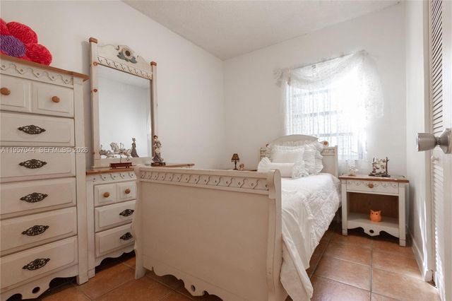 4420 SW 114th Ct, Miami, FL 33165