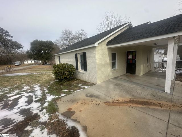 103 E Front Street, Liberty, SC 29657