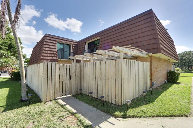 1614 16th Lane, Palm Beach Gardens, FL 33418