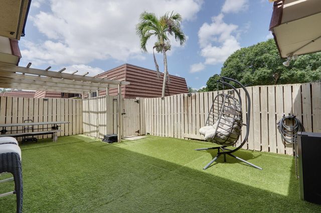 1614 16th Lane, Palm Beach Gardens, FL 33418