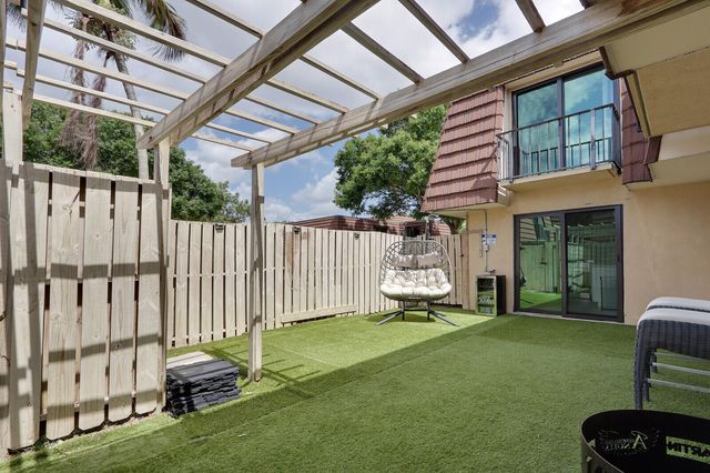 1614 16th Lane, Palm Beach Gardens, FL 33418