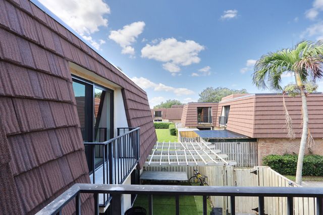 1614 16th Lane, Palm Beach Gardens, FL 33418