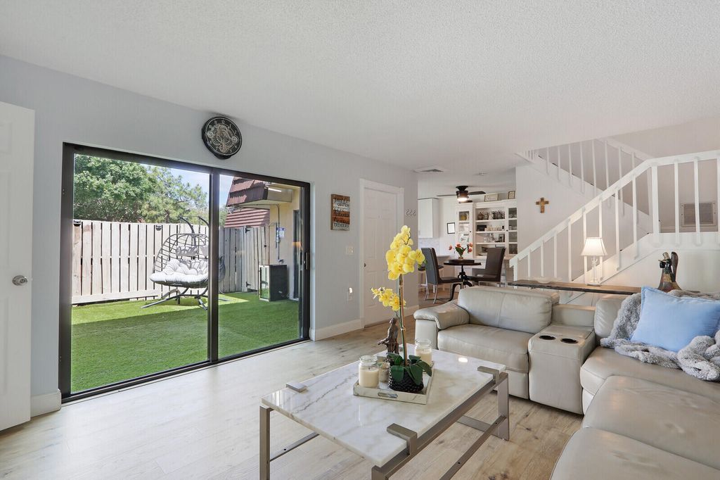 1614 16th Lane, Palm Beach Gardens, FL 33418