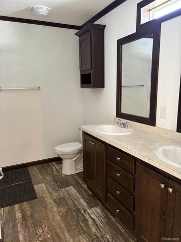 6421 Breezeway Drive, Brighton, MI 48114