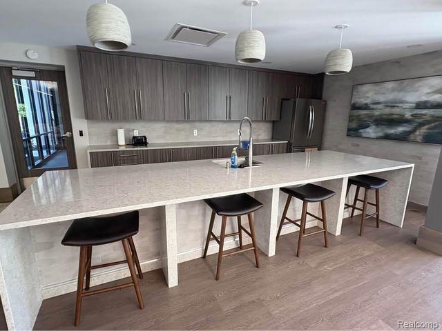 6421 Breezeway Drive, Brighton, MI 48114