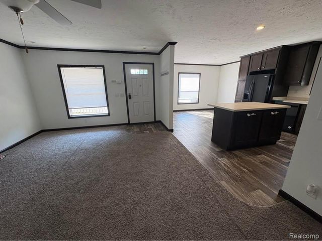 6421 Breezeway Drive, Brighton, MI 48114