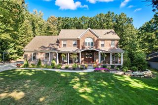 2489 Maria Lane, Hermitage, PA 16148