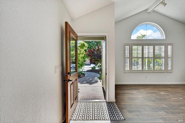 3336 Brittany Cir, Napa, CA 94558