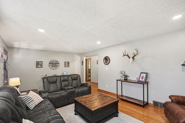 4112 Lloyd Avenue, Erlanger, KY 41018