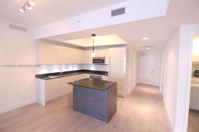 1010 Brickell Ave 3509, Miami, FL 33131