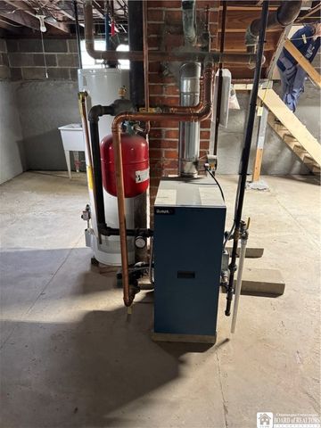 9 Willowbrook Avenue, Dunkirk, NY 14048