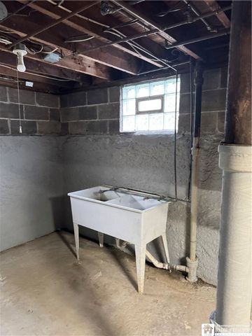 9 Willowbrook Avenue, Dunkirk, NY 14048