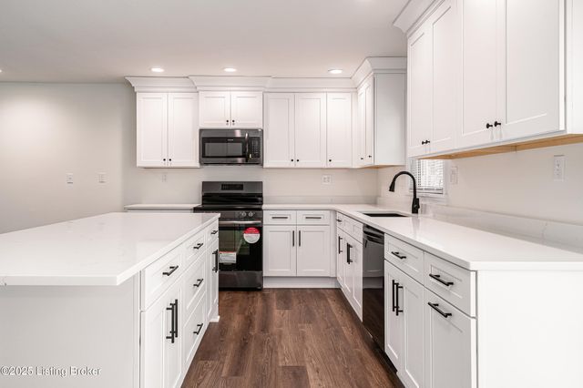 3801 Iron Horse Way, Louisville, KY 40272