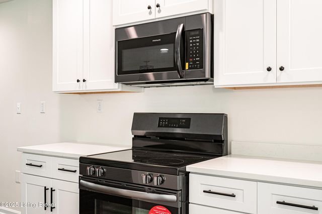 3801 Iron Horse Way, Louisville, KY 40272