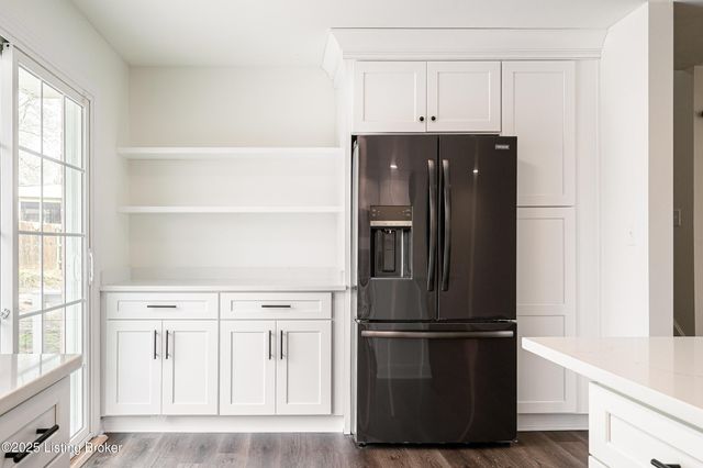 3801 Iron Horse Way, Louisville, KY 40272