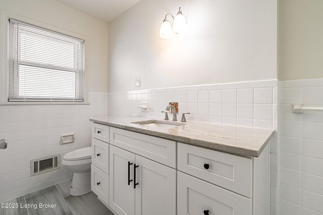 3801 Iron Horse Way, Louisville, KY 40272