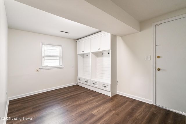 3801 Iron Horse Way, Louisville, KY 40272