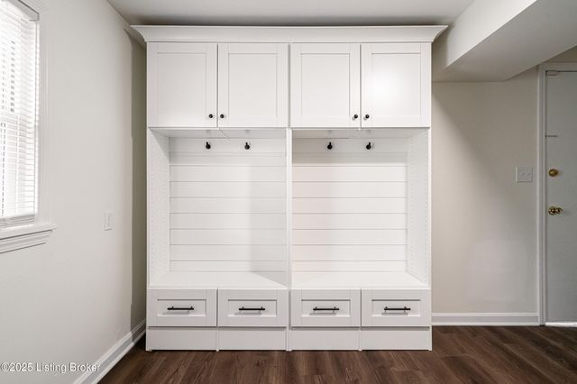 3801 Iron Horse Way, Louisville, KY 40272