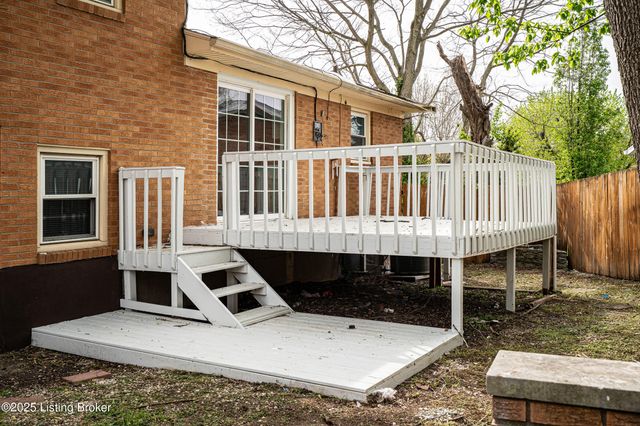 3801 Iron Horse Way, Louisville, KY 40272