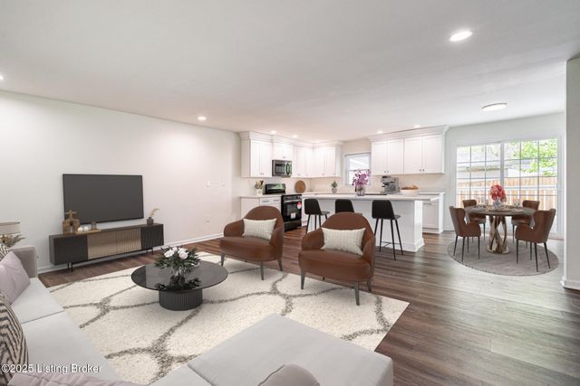 3801 Iron Horse Way, Louisville, KY 40272