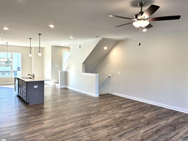 7 Pikewood Lane, Greenville, SC 29607