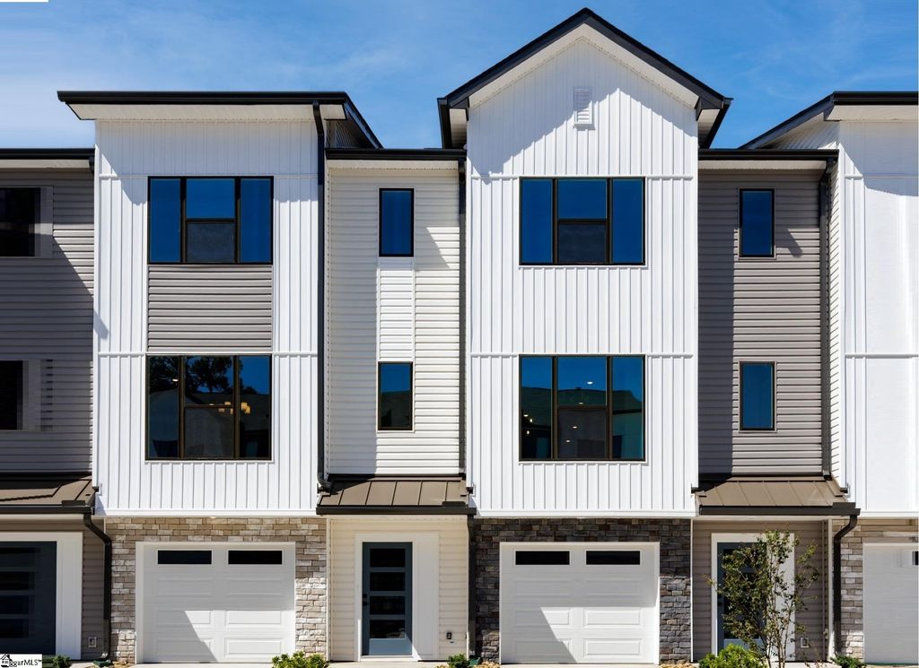 7 Pikewood Lane, Greenville, SC 29607