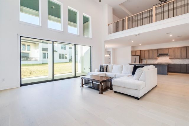 2217 Sondrio BND, Leander, TX 78641