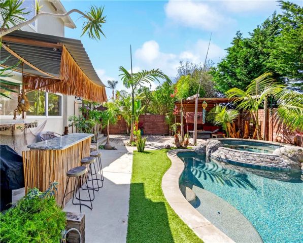 17327 Apel Lane, Huntington Beach, CA 92649