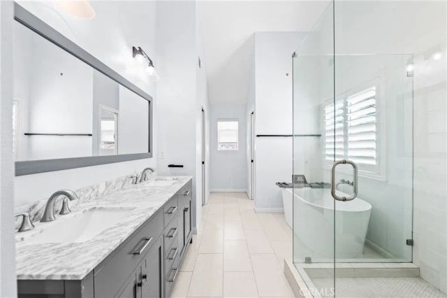17327 Apel Lane, Huntington Beach, CA 92649