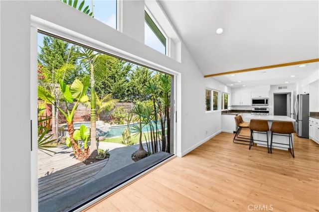 17327 Apel Lane, Huntington Beach, CA 92649
