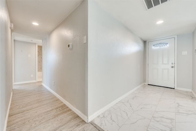 2043 Chatsworth Road, Carrollton, TX 75007