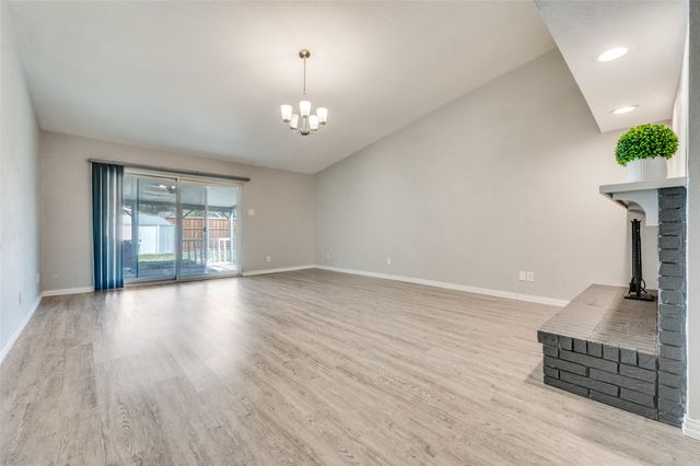 2043 Chatsworth Road, Carrollton, TX 75007