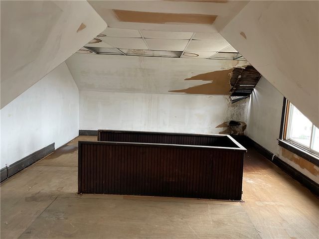 219 W 9th Ave, West Homestead, PA 15120