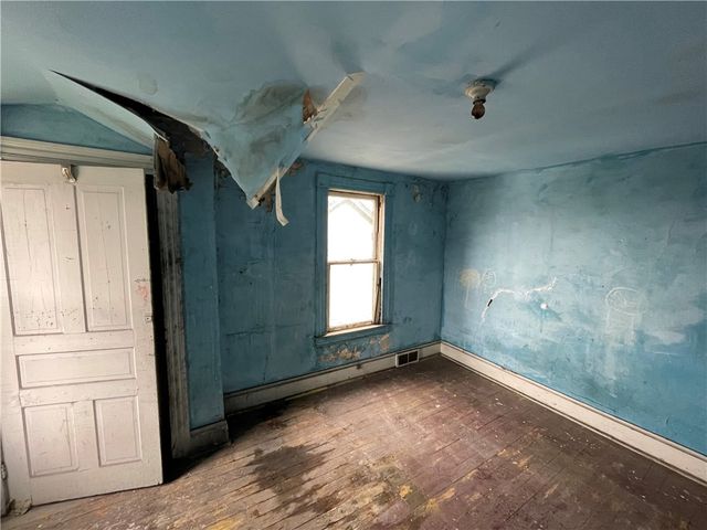 219 W 9th Ave, West Homestead, PA 15120